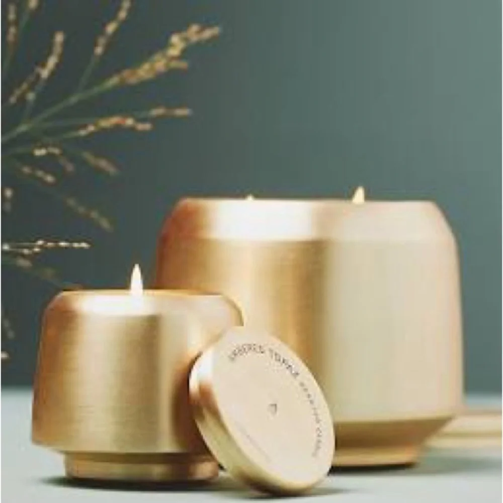 New in box! Anthropologie ✨Gorgeous 2 wick large candle. Amber Topaz.